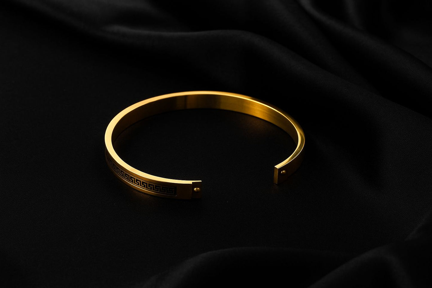 Luxury Inspired Style Stainless Steel Bracelet – Yellow Gold with Black Pattern