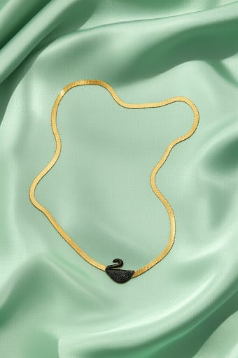 Single Black Swan Stainless Steel Necklace – Gold (Elegant & Timeless Design)